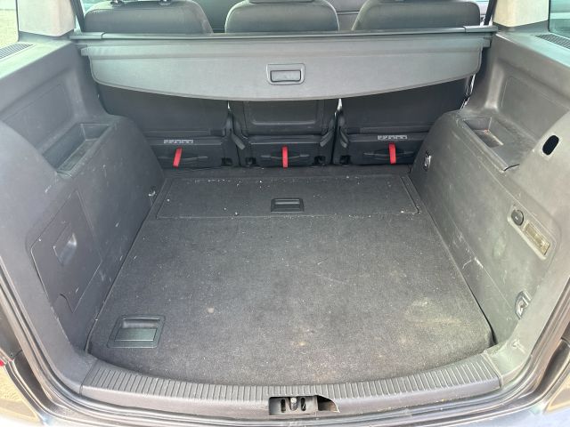 bontott VW TOURAN Jobb Hátsó Lámpa