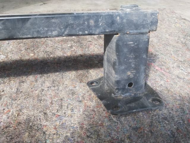 bontott VW TOURAN Jobb hátsó Lökhárító Merevítő (Fém)