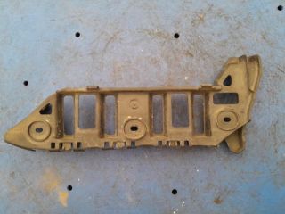 bontott VW TOURAN Jobb hátsó Lökhárító Tartó (Műanyag)