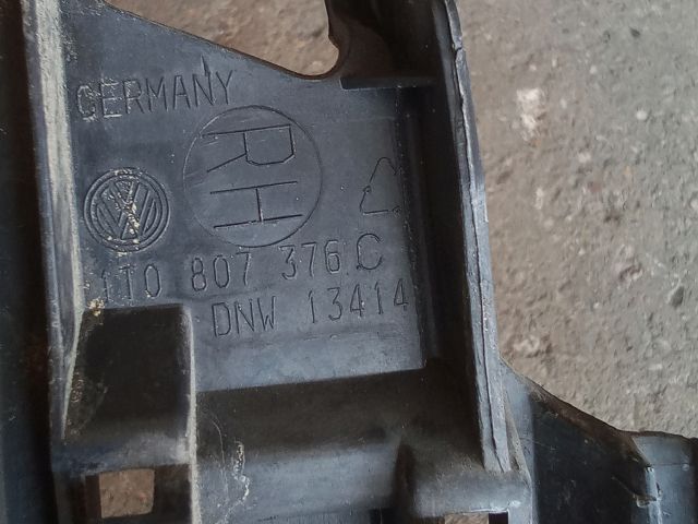 bontott VW TOURAN Jobb hátsó Lökhárító Tartó (Műanyag)