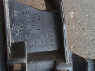 bontott VW TOURAN Jobb hátsó Lökhárító Tartó (Műanyag)