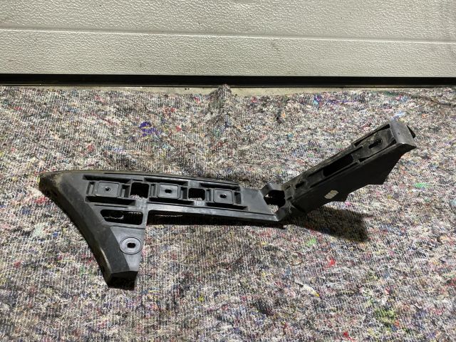 bontott VW TOURAN Jobb hátsó Oldal Lökhárító Tartó (Műanyag)