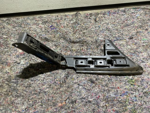 bontott VW TOURAN Jobb hátsó Oldal Lökhárító Tartó (Műanyag)