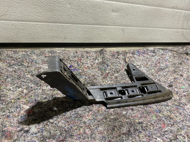 bontott VW TOURAN Jobb hátsó Oldal Lökhárító Tartó (Műanyag)