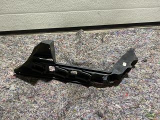 bontott VW TOURAN Jobb hátsó Oldal Lökhárító Tartó (Műanyag)