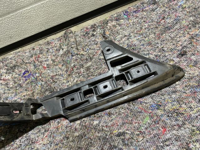 bontott VW TOURAN Jobb hátsó Oldal Lökhárító Tartó (Műanyag)