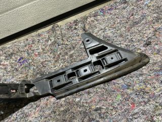 bontott VW TOURAN Jobb hátsó Oldal Lökhárító Tartó (Műanyag)