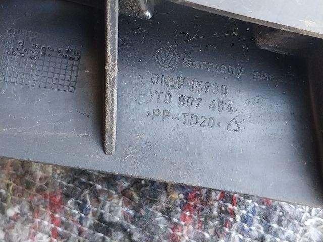 bontott VW TOURAN Jobb hátsó Oldal Lökhárító Tartó (Műanyag)