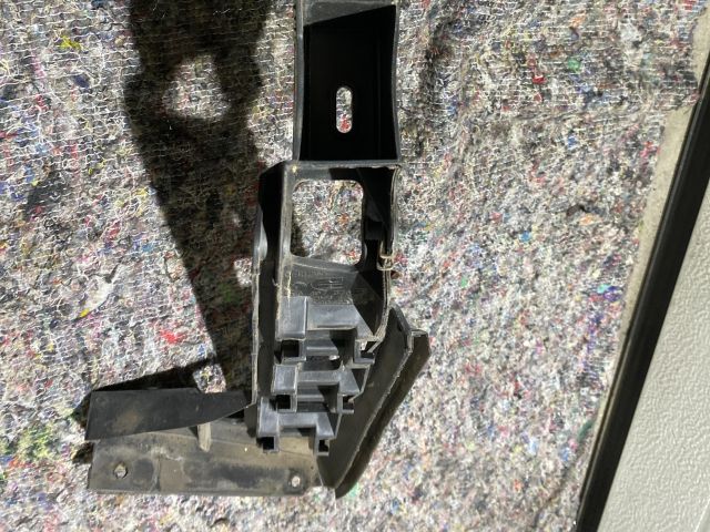 bontott VW TOURAN Jobb hátsó Oldal Lökhárító Tartó (Műanyag)