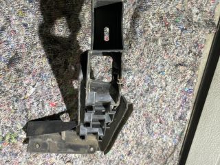 bontott VW TOURAN Jobb hátsó Oldal Lökhárító Tartó (Műanyag)