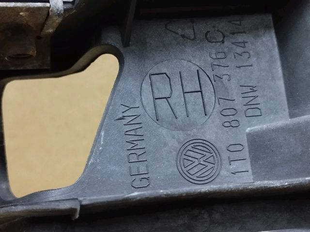 bontott VW TOURAN Jobb hátsó Oldal Lökhárító Tartó (Műanyag)