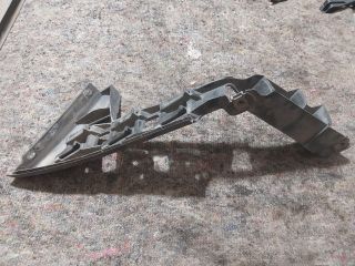 bontott VW TOURAN Jobb hátsó Oldal Lökhárító Tartó (Műanyag)