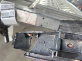 bontott VW TOURAN Jobb hátsó Oldal Lökhárító Tartó (Műanyag)