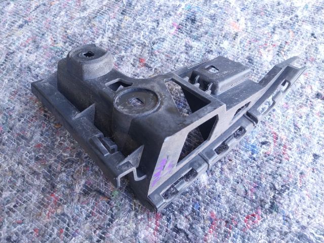 bontott VW TOURAN Jobb hátsó Oldal Lökhárító Tartó (Műanyag)