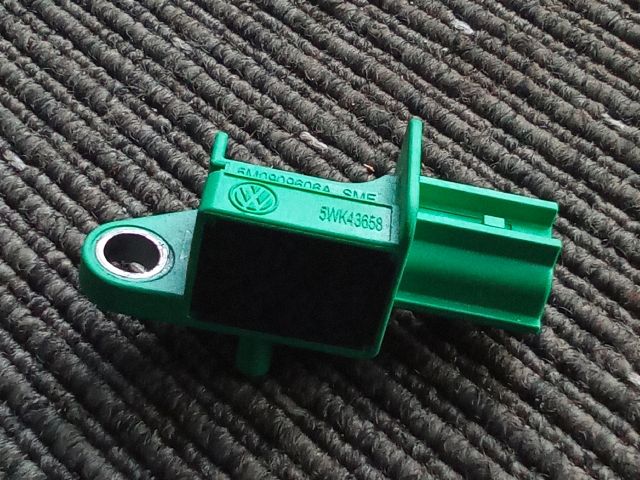 bontott VW TOURAN Jobb hátsó Oldal Ütközés Érzékelő