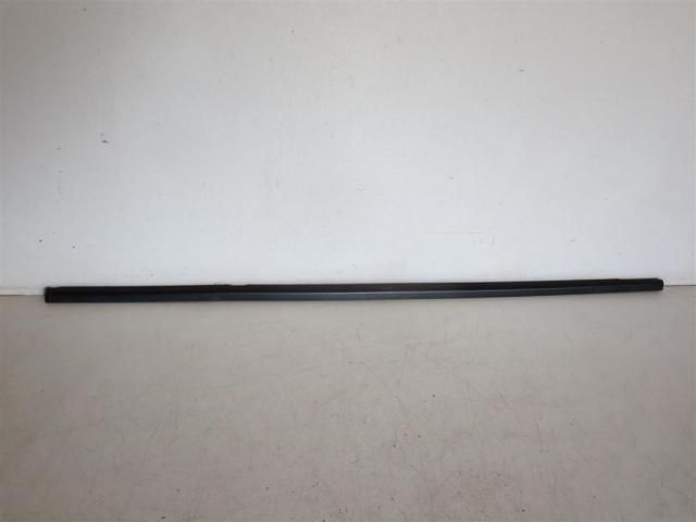 bontott VW TOURAN Jobb hátsó Vízlehúzó Gumicsík