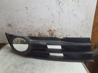 bontott VW TOURAN Jobb Ködlámpa Rács