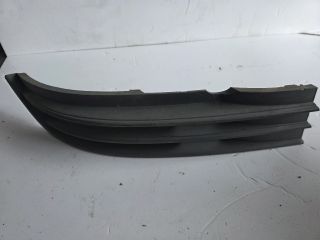 bontott VW TOURAN Jobb Ködlámpa Rács