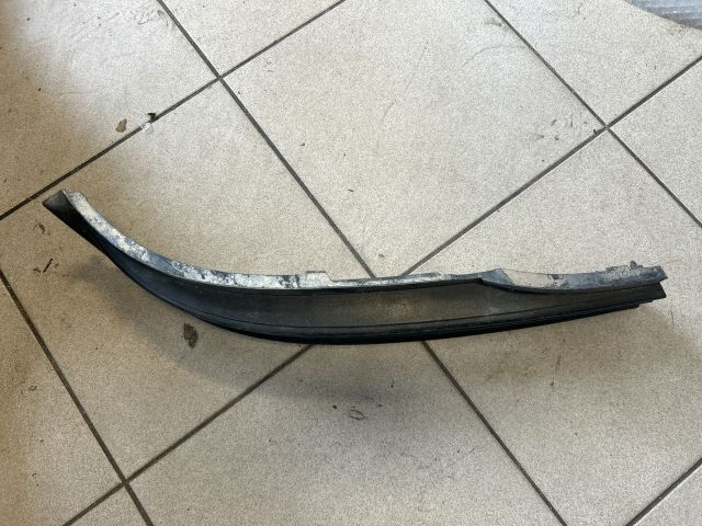 bontott VW TOURAN Jobb Ködlámpa Rács