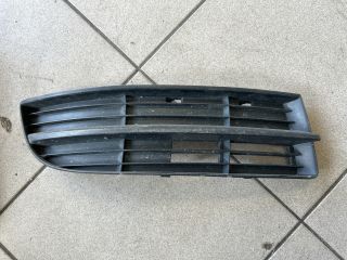 bontott VW TOURAN Jobb Ködlámpa Rács