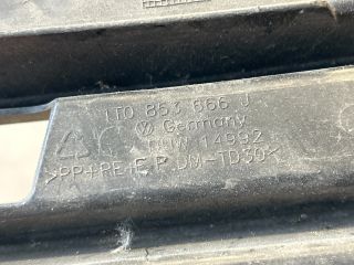 bontott VW TOURAN Jobb Ködlámpa Rács