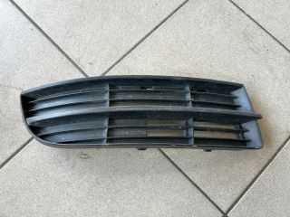 bontott VW TOURAN Jobb Ködlámpa Rács