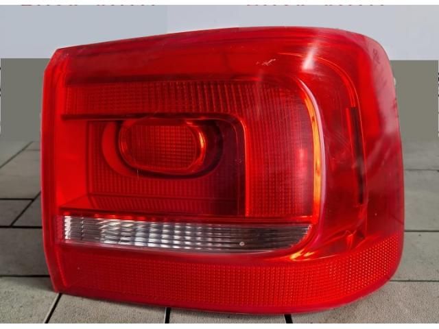 bontott VW TOURAN Jobb Külső Hátsó Lámpa