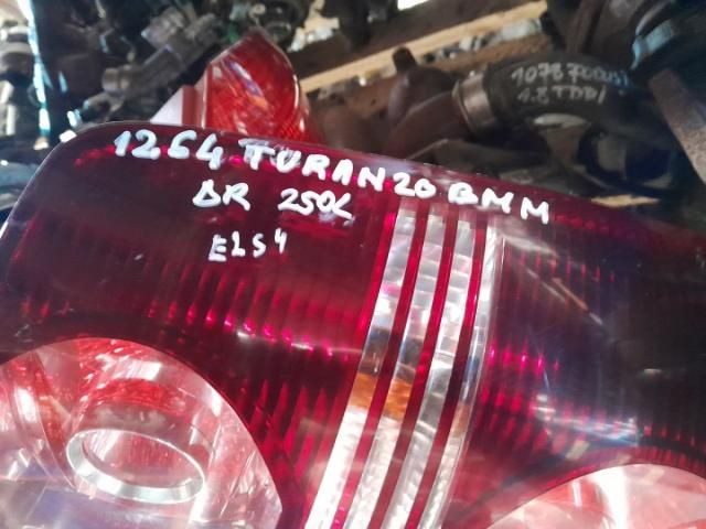 bontott VW TOURAN Jobb Külső Hátsó Lámpa