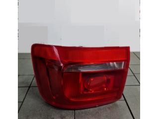 bontott VW TOURAN Jobb Külső Hátsó Lámpa