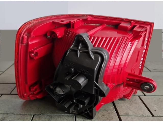 bontott VW TOURAN Jobb Külső Hátsó Lámpa
