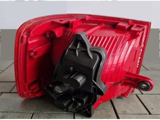 bontott VW TOURAN Jobb Külső Hátsó Lámpa