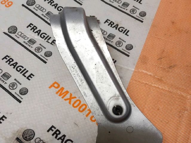 bontott VW TOURAN Jobb Sárvédő Oldaltartó