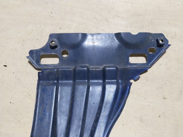 bontott VW TOURAN Jobb Sárvédő Oldaltartó