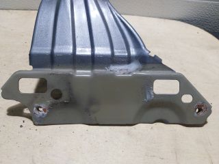 bontott VW TOURAN Jobb Sárvédő Oldaltartó