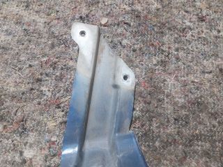 bontott VW TOURAN Jobb Sárvédő Oldaltartó