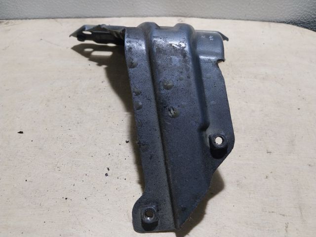 bontott VW TOURAN Jobb Sárvédő Oldaltartó