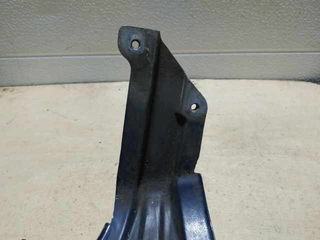 bontott VW TOURAN Jobb Sárvédő Oldaltartó