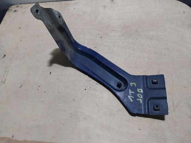 bontott VW TOURAN Jobb Sárvédő Oldaltartó