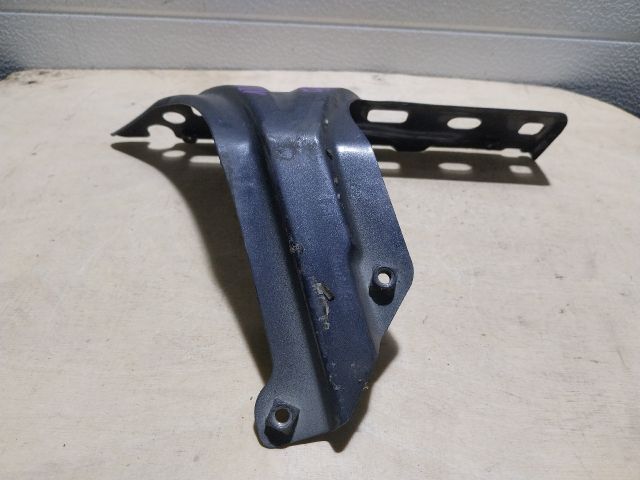 bontott VW TOURAN Jobb Sárvédő Oldaltartó