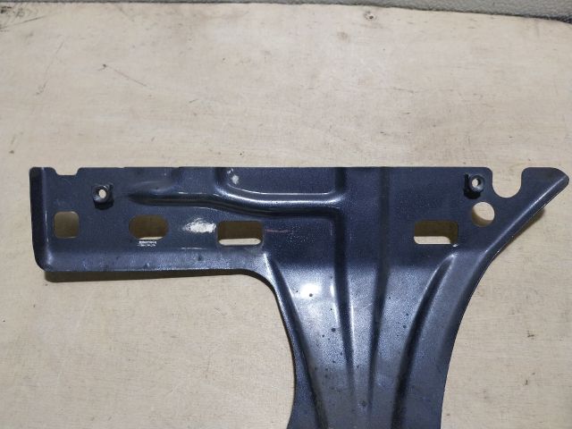 bontott VW TOURAN Jobb Sárvédő Oldaltartó