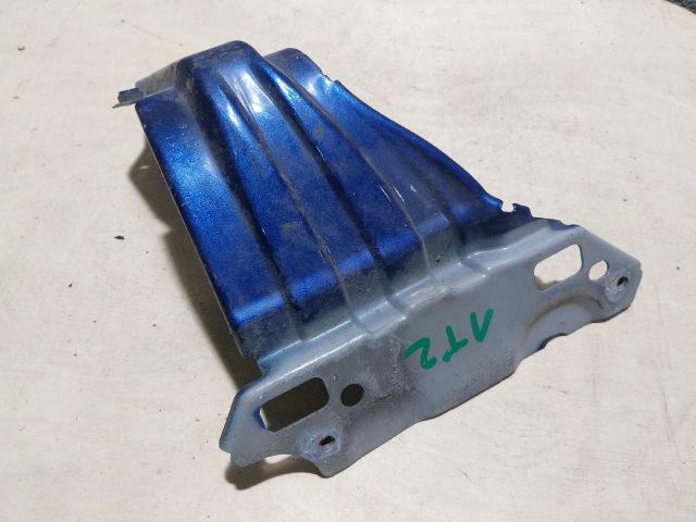 bontott VW TOURAN Jobb Sárvédő Oldaltartó