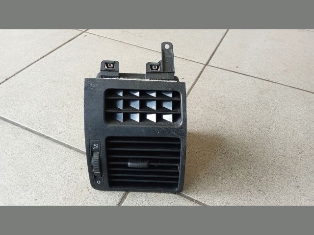 bontott VW TOURAN Jobb Szellőző