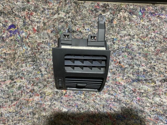 bontott VW TOURAN Jobb Szellőző