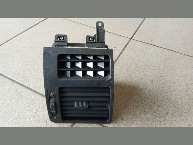 bontott VW TOURAN Jobb Szellőző