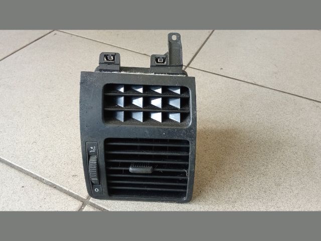 bontott VW TOURAN Jobb Szellőző