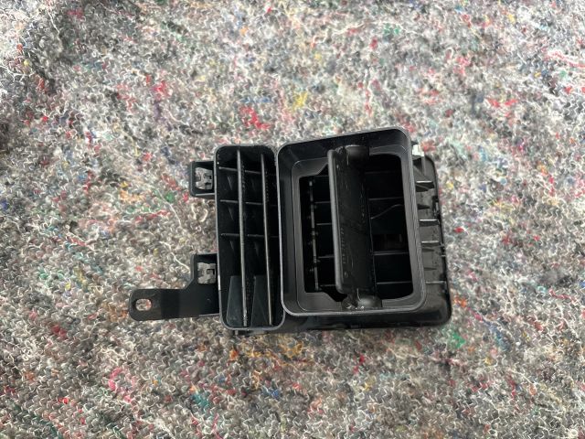 bontott VW TOURAN Jobb Szellőző