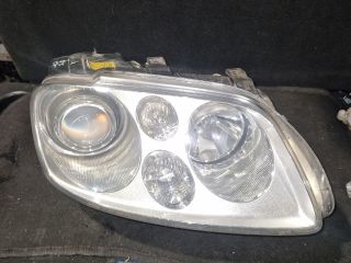 bontott VW TOURAN Jobb Xenon Fényszóró