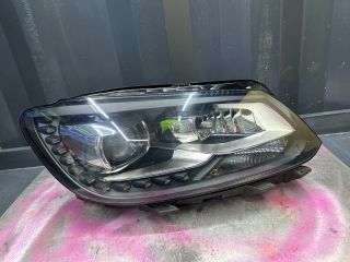 bontott VW TOURAN Jobb Xenon Fényszóró