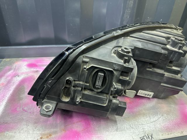 bontott VW TOURAN Jobb Xenon Fényszóró