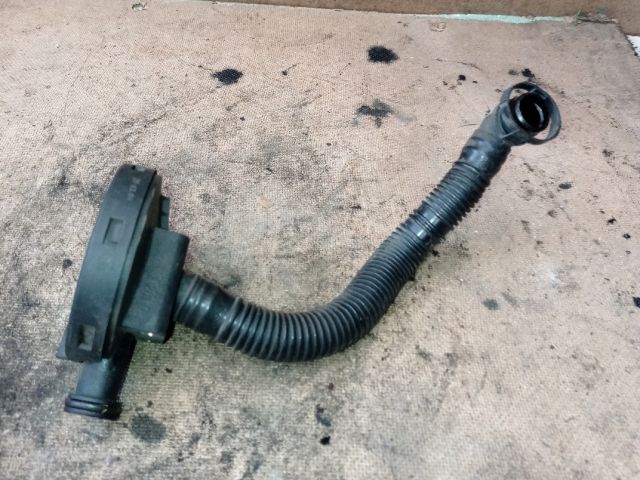 bontott VW TOURAN Kartergáz Visszavezető Szelep